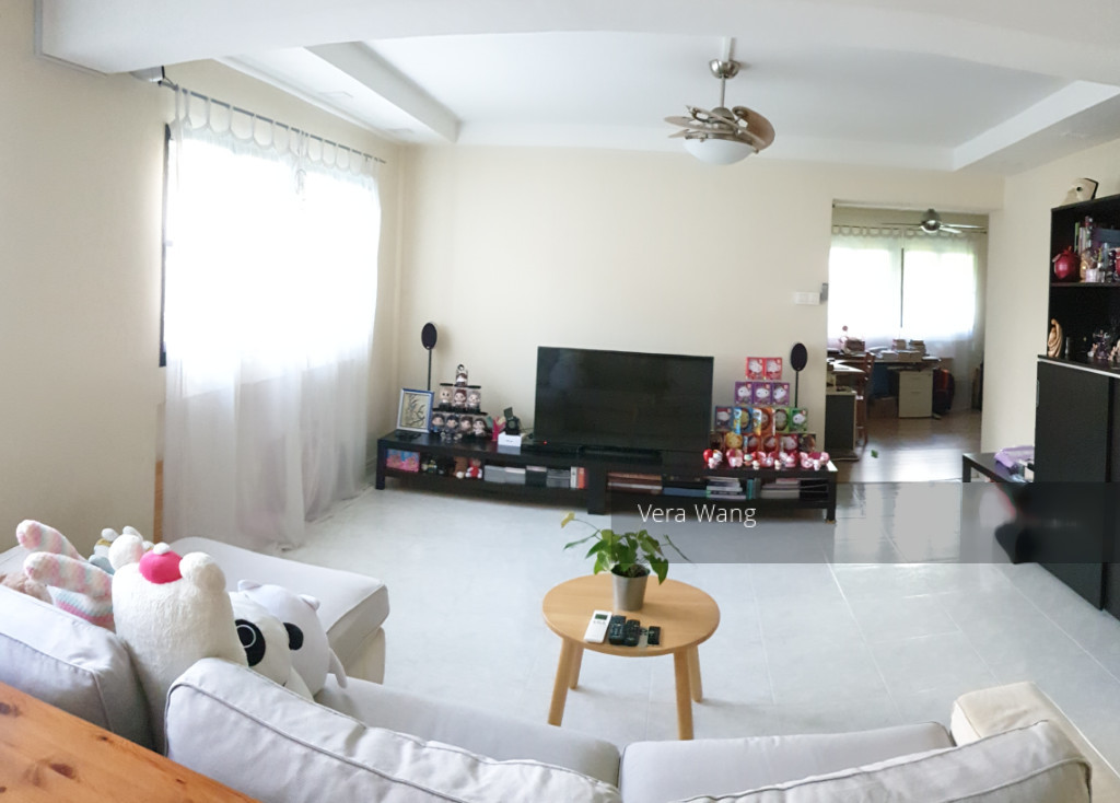 Blk 892 Tampines Avenue 8 (Tampines), HDB Executive #205877061